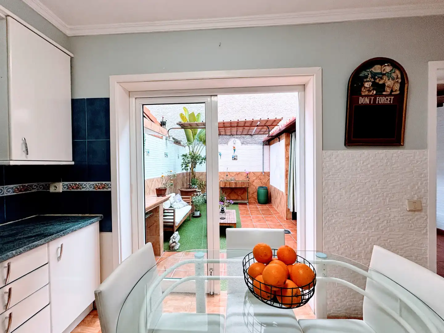 Terrasse von Einfamilien-Reihenhaus zum Verkauf in Las Palmas de Gran Canaria mit Terrasse und Abstellraum