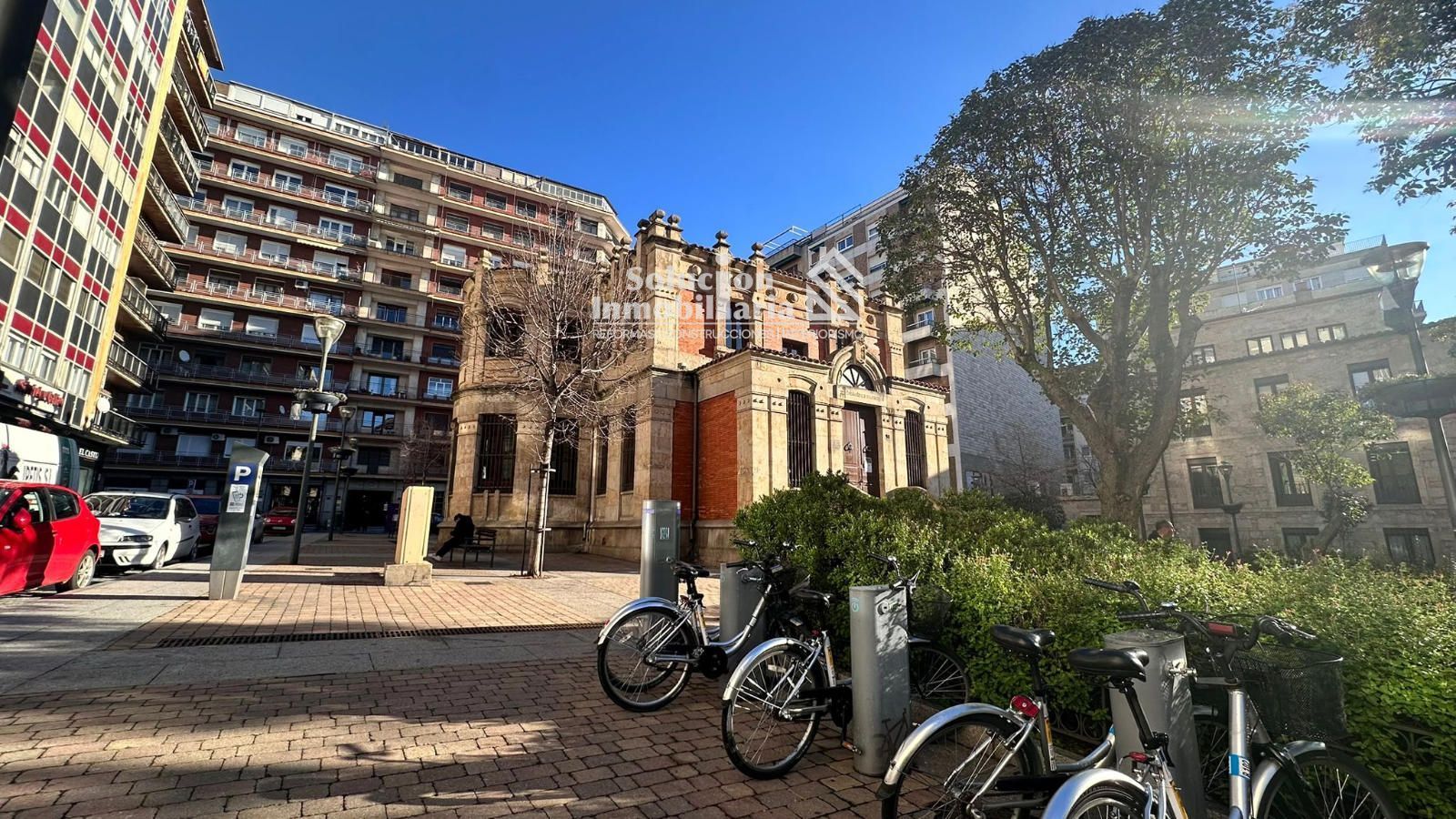 Vista exterior de Pis en venda en Salamanca Capital amb Calefacció, Terrassa i Traster