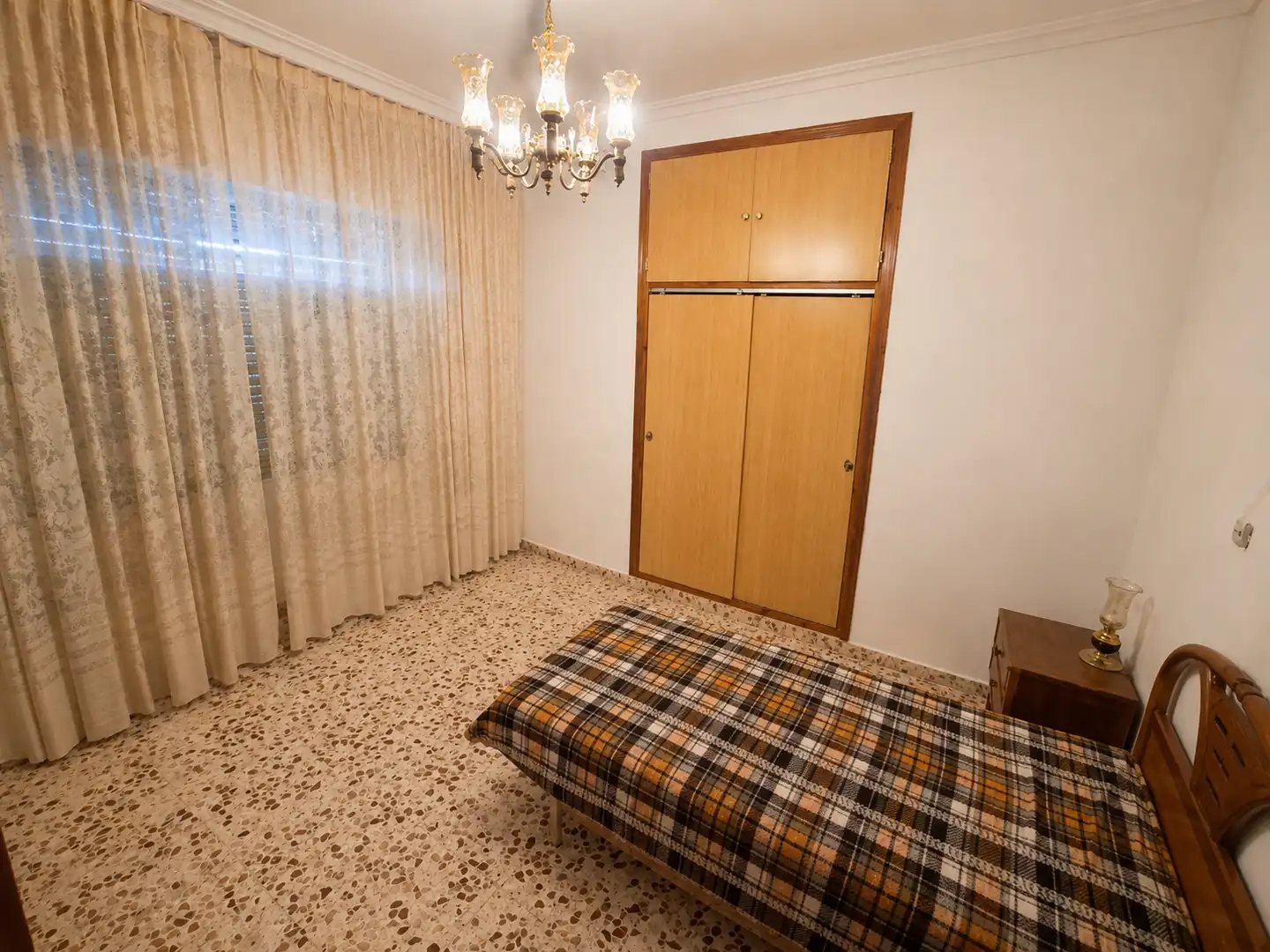 Habitación de Casa adosada en venta en Carrión de Calatrava con Calefacción, Terraza y Trastero