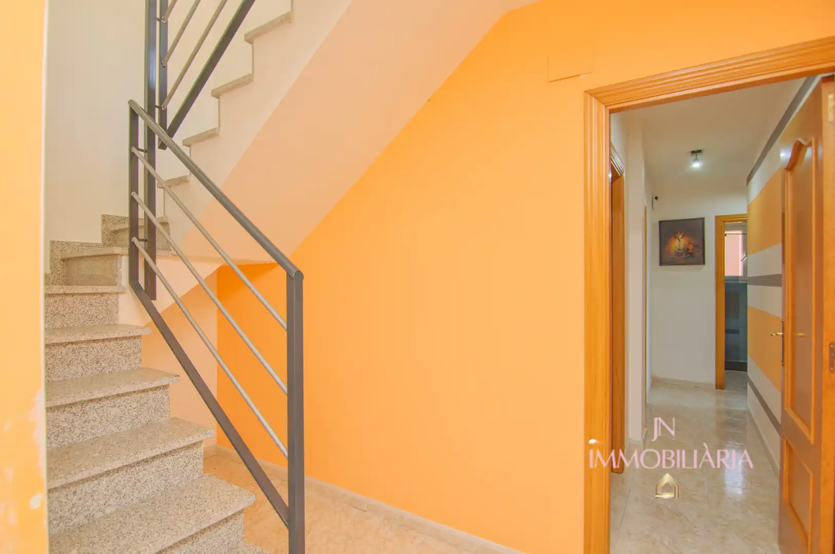 Maisonette zum Verkauf in Esparreguera mit Klimaanlage, Heizung und Terrasse