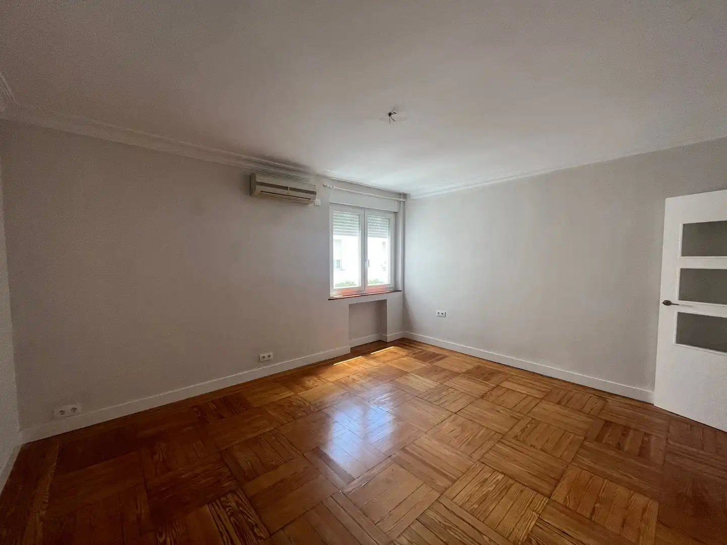 Bedroom of Flat for rent in Sevilla
