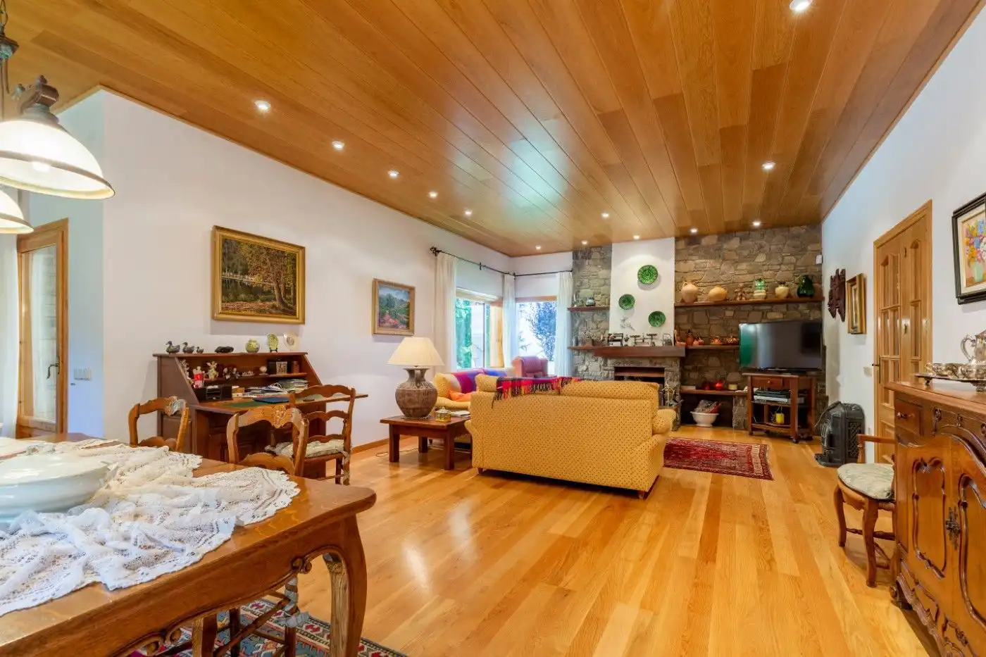 Sala d'estar de Casa o xalet en venda en Alp amb Calefacció i Traster