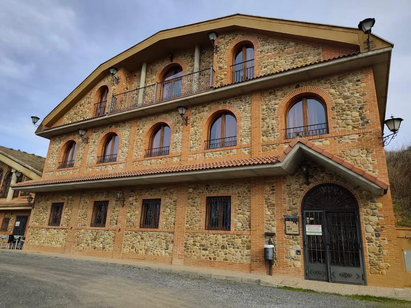 Exterior view of Houses for sale in Valdevimbre  with Air Conditioner, Heating and Private garden