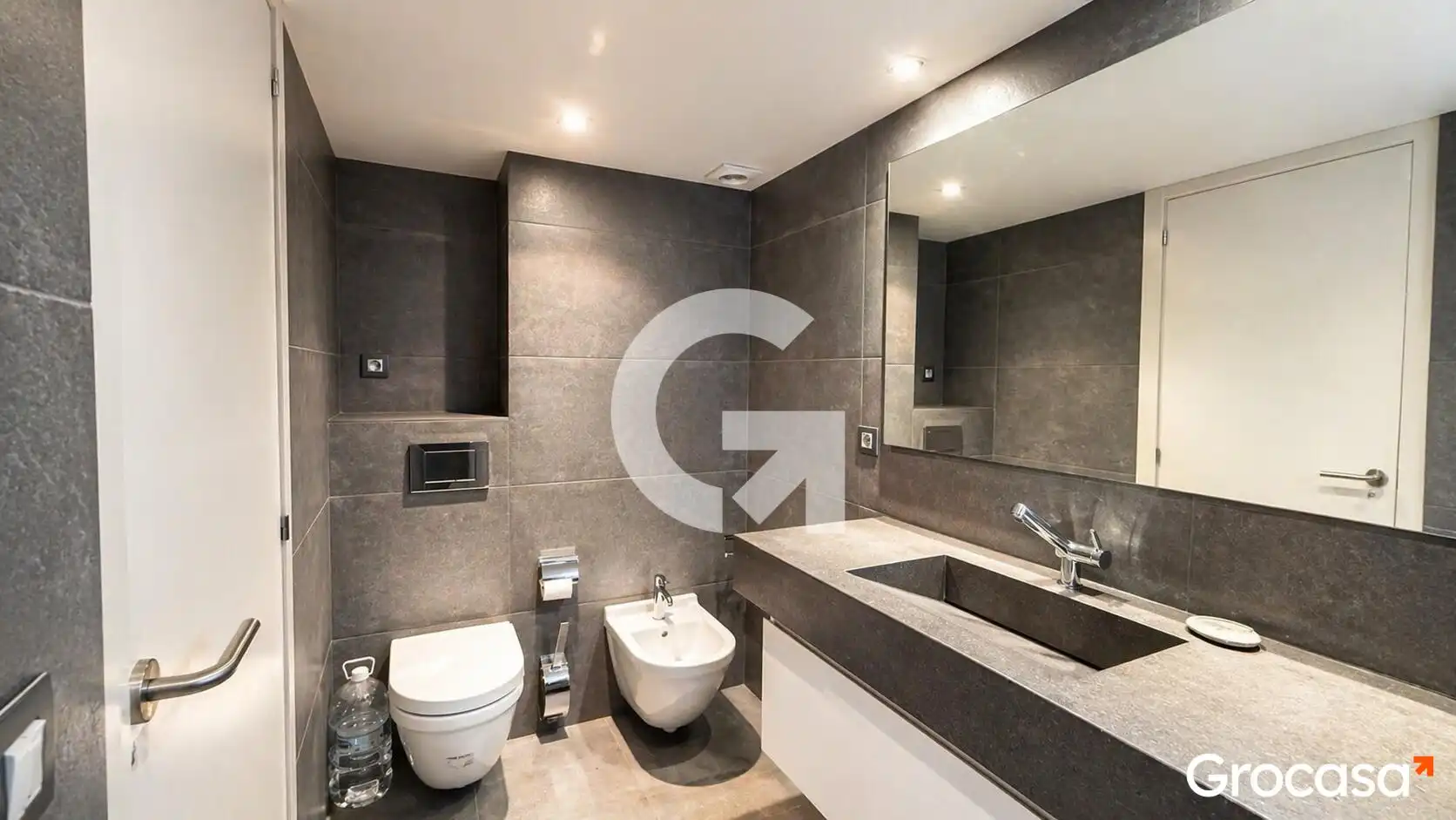 Baño de Piso en venta en Barcelona con Aire acondicionado, Calefacción y Amueblado