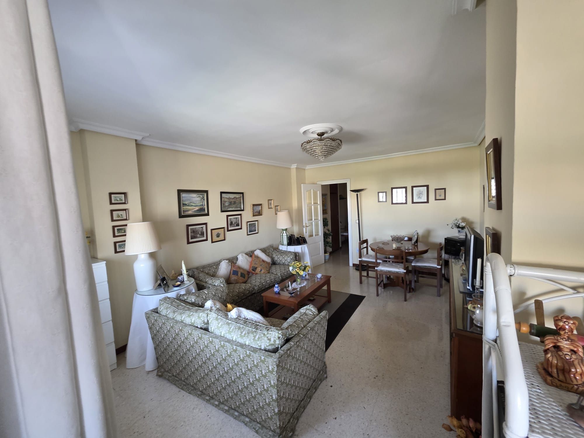 Living room of Flat for sale in  Sevilla Capital