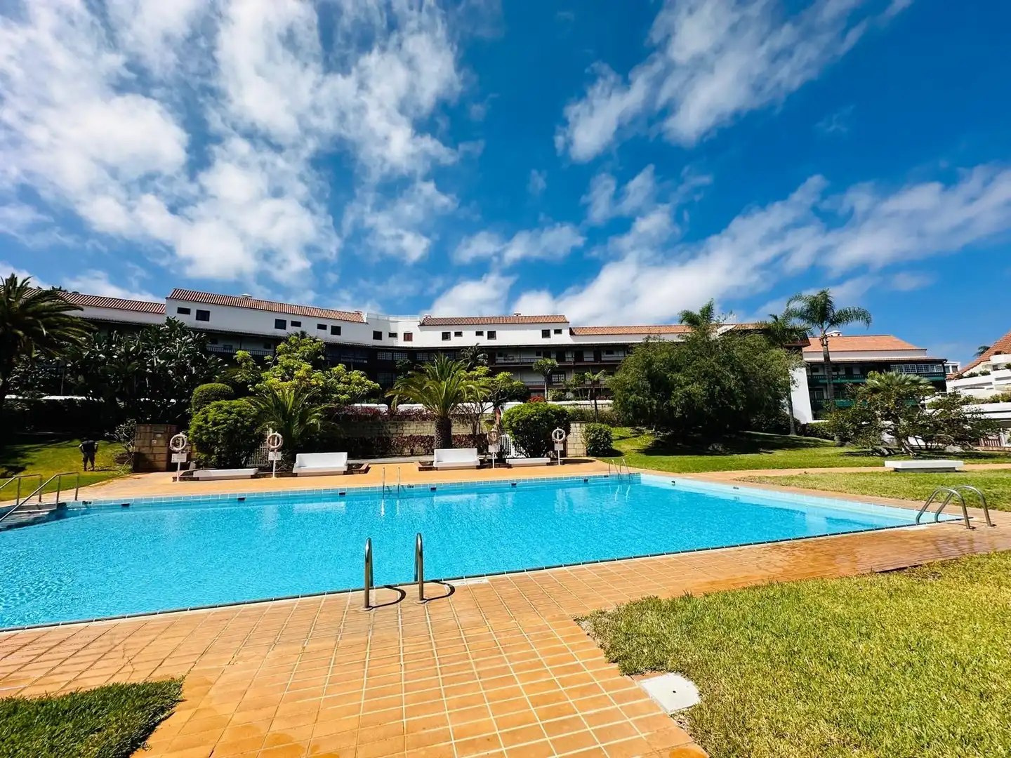 Piscina de Apartamento en venta en Puerto de la Cruz con Terraza y Piscina comunitaria