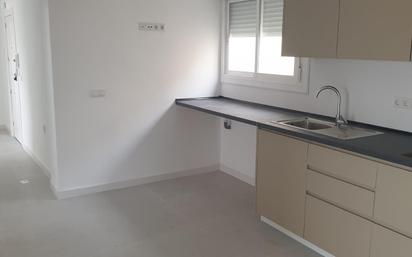 Kitchen of Flat for sale in Elche / Elx  with Balcony