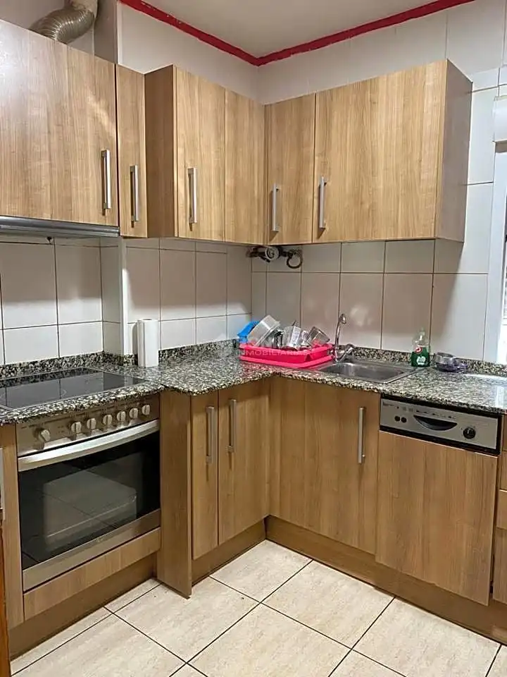 Apartament en venda a Arquitecto Martín Aldehuela, Ensanche - Fuenfresca
