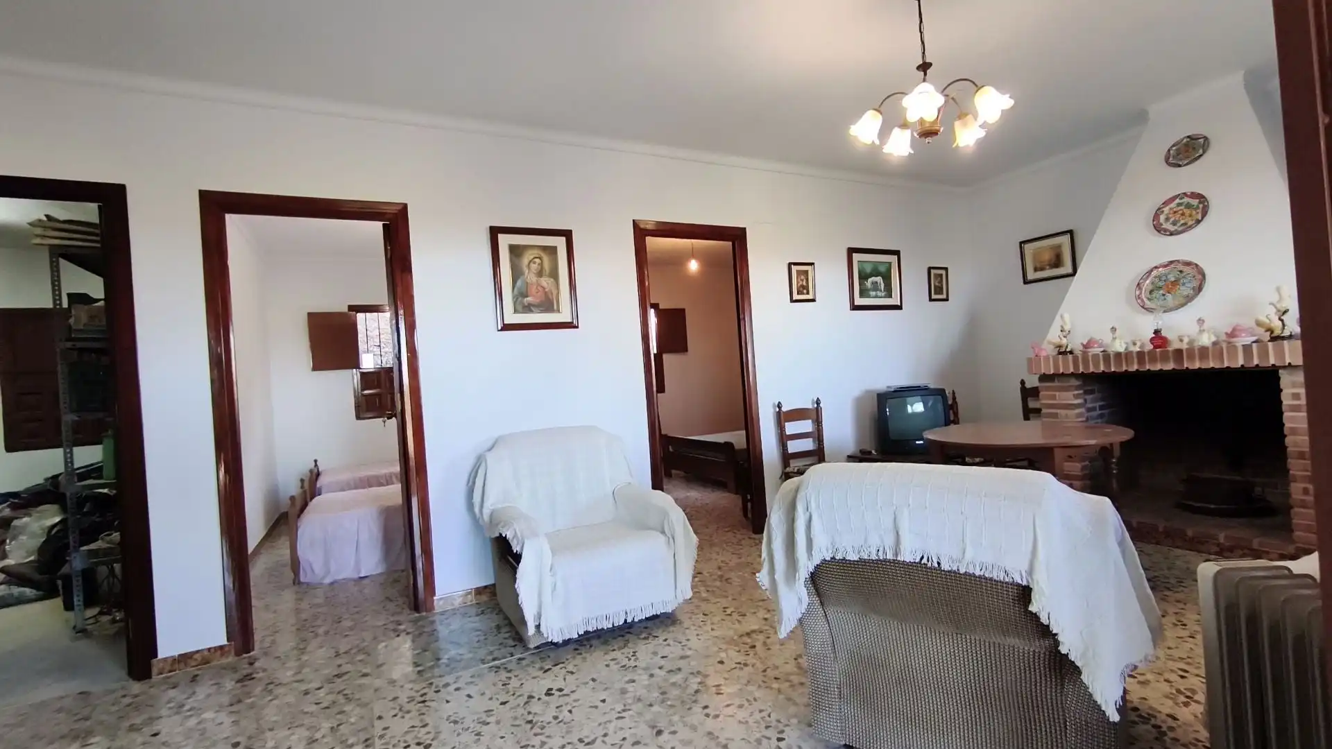 Casa rústica amb piscina en venda a Guaro, imagen 4