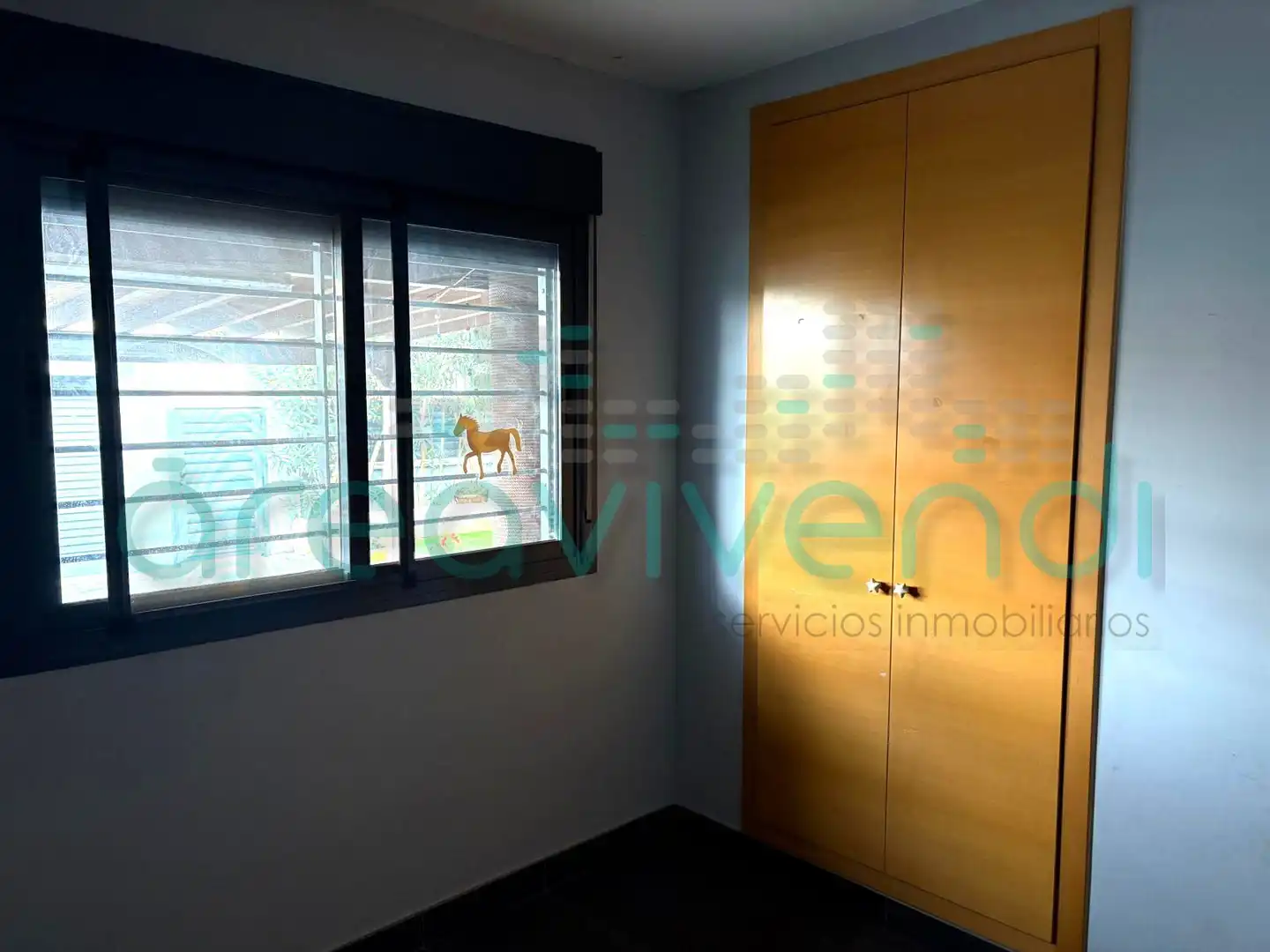 Habitación de Casa adosada en venta en Castellón de la Plana / Castelló de la Plana con Aire acondicionado, Calefacción y Jardín privado
