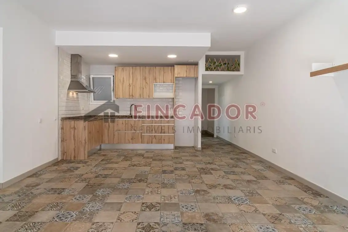 Kitchen of Apartments for sale in Barcelona