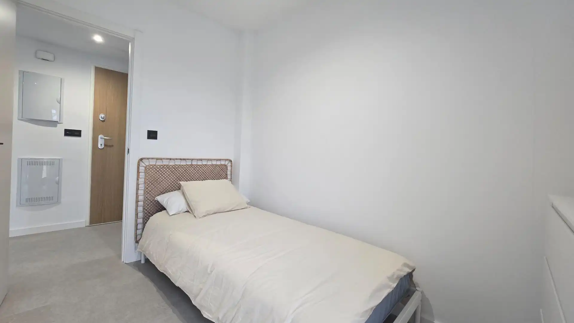 Dormitori de Apartament en venda en Mutxamel amb Terrassa i Piscina comunitària
