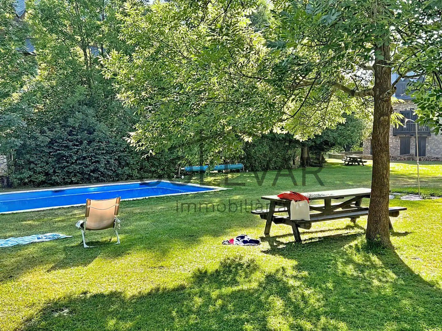 Piscina de Pis en venda en La Vall de Boí amb Jardí privat, Parquet i Piscina