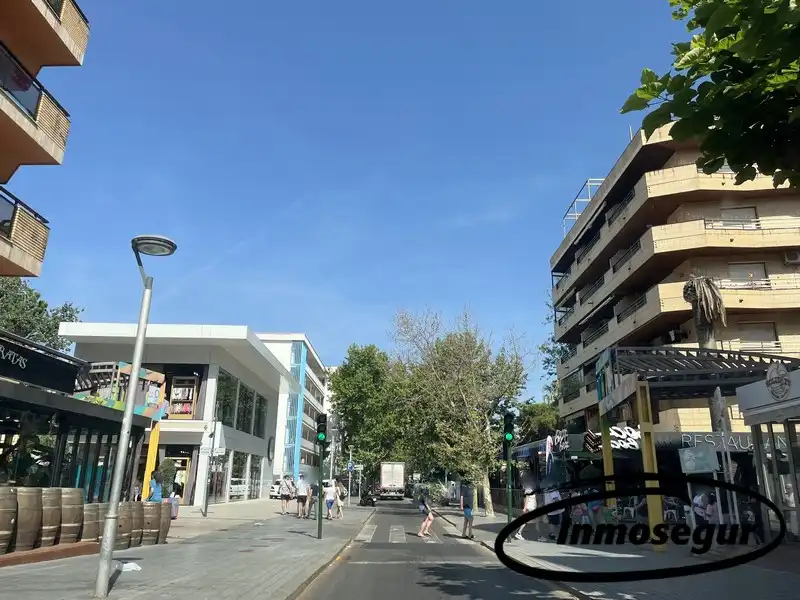 Business premises for sale in Carrer de Barbastre, imagen 14