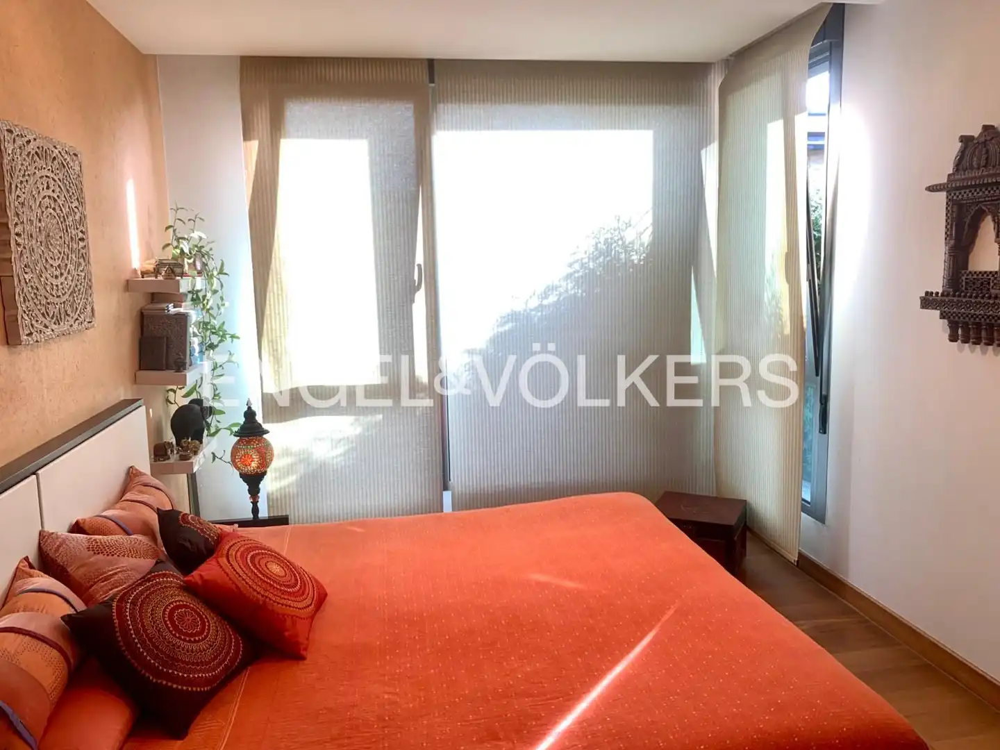 Dormitori de Casa o xalet en venda en Santa Cruz de Bezana amb Calefacció, Jardí privat i Parquet