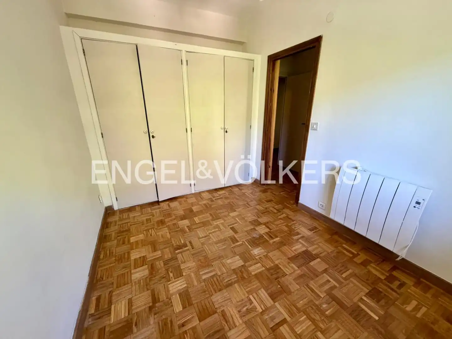 Habitación de Piso de alquiler en El Escorial con Calefacción, Parquet y Terraza