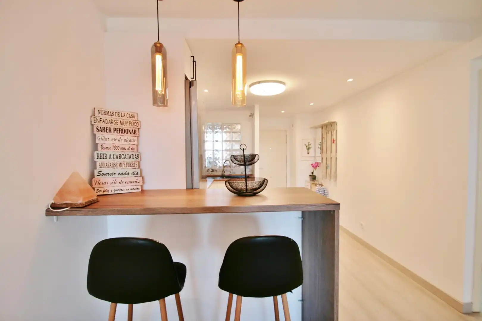 Cocina de Apartamento en venta en Almería con Aire acondicionado, Jardín privado y Terraza