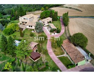 Jardí de Finca rústica en venda en Gurb amb Aire condicionat, Terrassa i Piscina