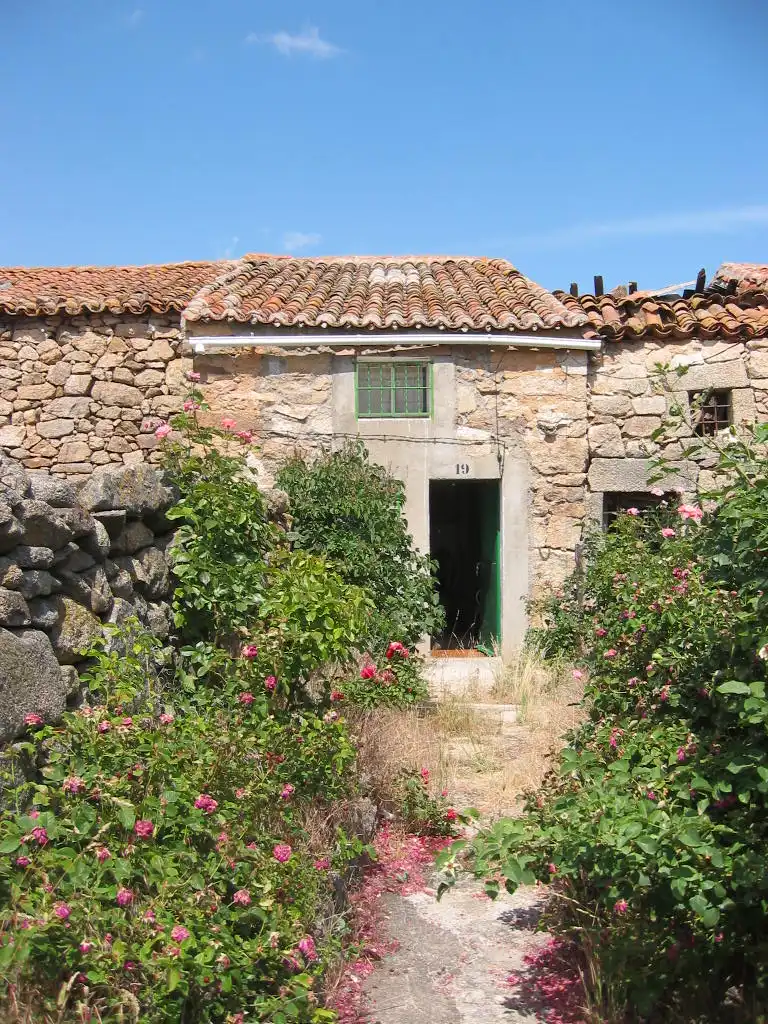 Vista exterior de Casa o chalet en venta en San Martín de la Vega del Alberche