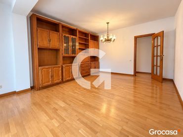 Piso con balcón en venta en CL SANTS