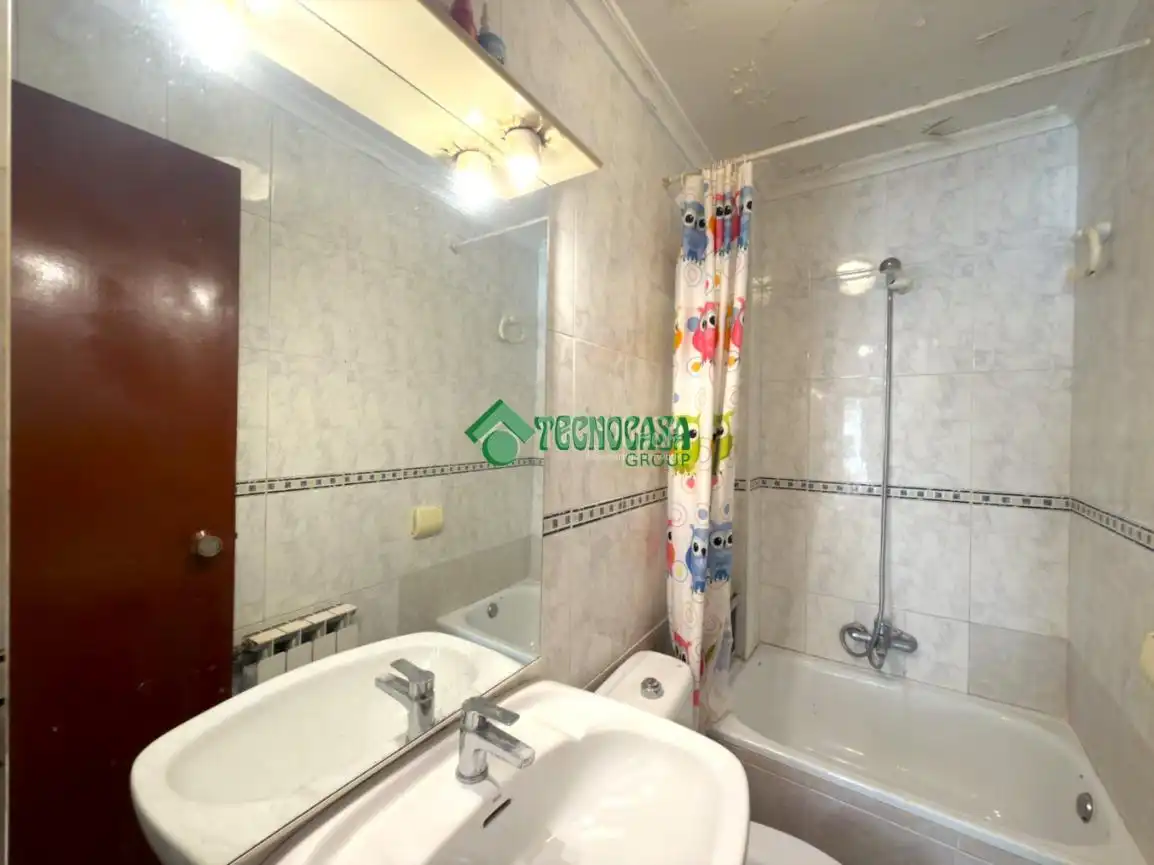 Bathroom of Flat for sale in Cuenca