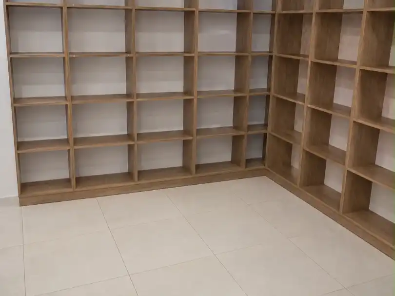 Local de lloguer en L'Hospitalet de Llobregat amb Parquet