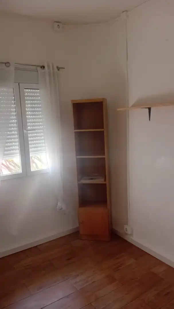 Dormitori de Pis de lloguer en Sevilla amb Aire condicionat, Rentadora i Balcó