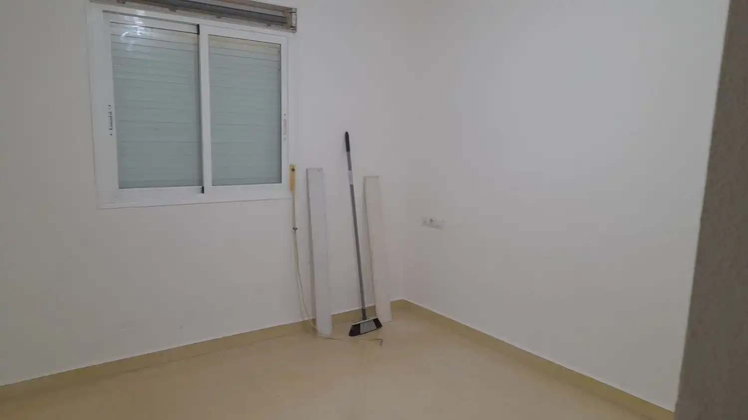 Schlafzimmer von Wohnung zum Verkauf in Málaga mit Klimaanlage, Privatgarten und Terrasse