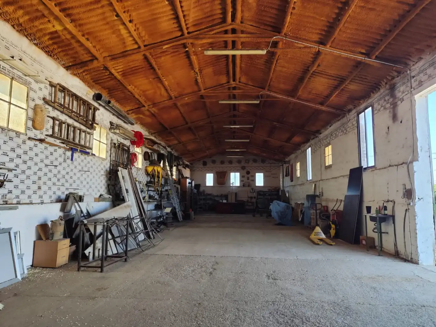 Industrial buildings for sale in Villafrechós