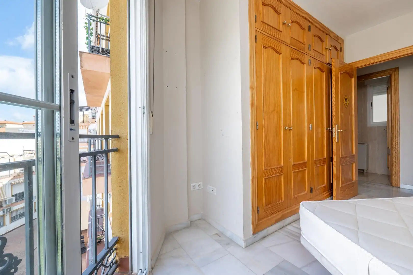 Terraza de Piso en venta en Gójar con Terraza, Trastero y Balcón