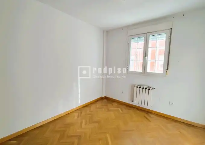 Bedroom of Houses for rent in Guadalajara  with Air Conditioner, Heating and Private garden