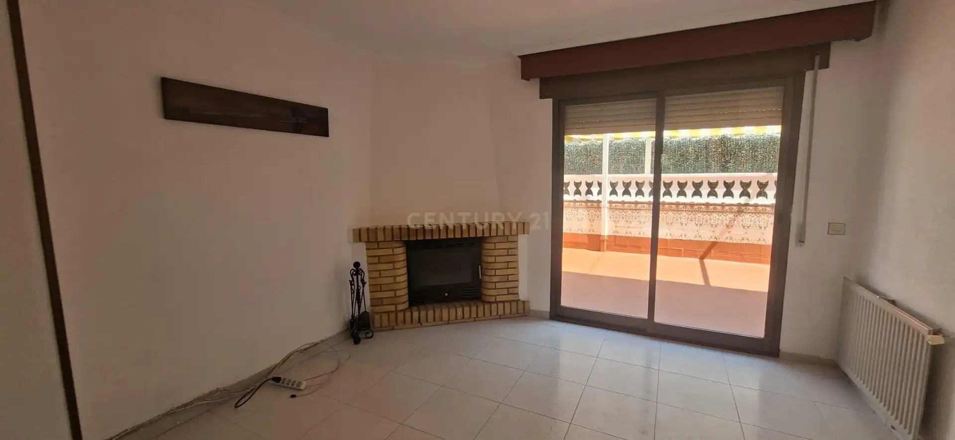 Wohnzimmer von Einfamilien-Reihenhaus zur Miete in Boadilla del Monte mit Abstellraum, Ofen und Waschmaschine