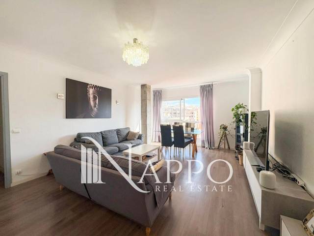 Piso en Venta en Plaça dels Patins