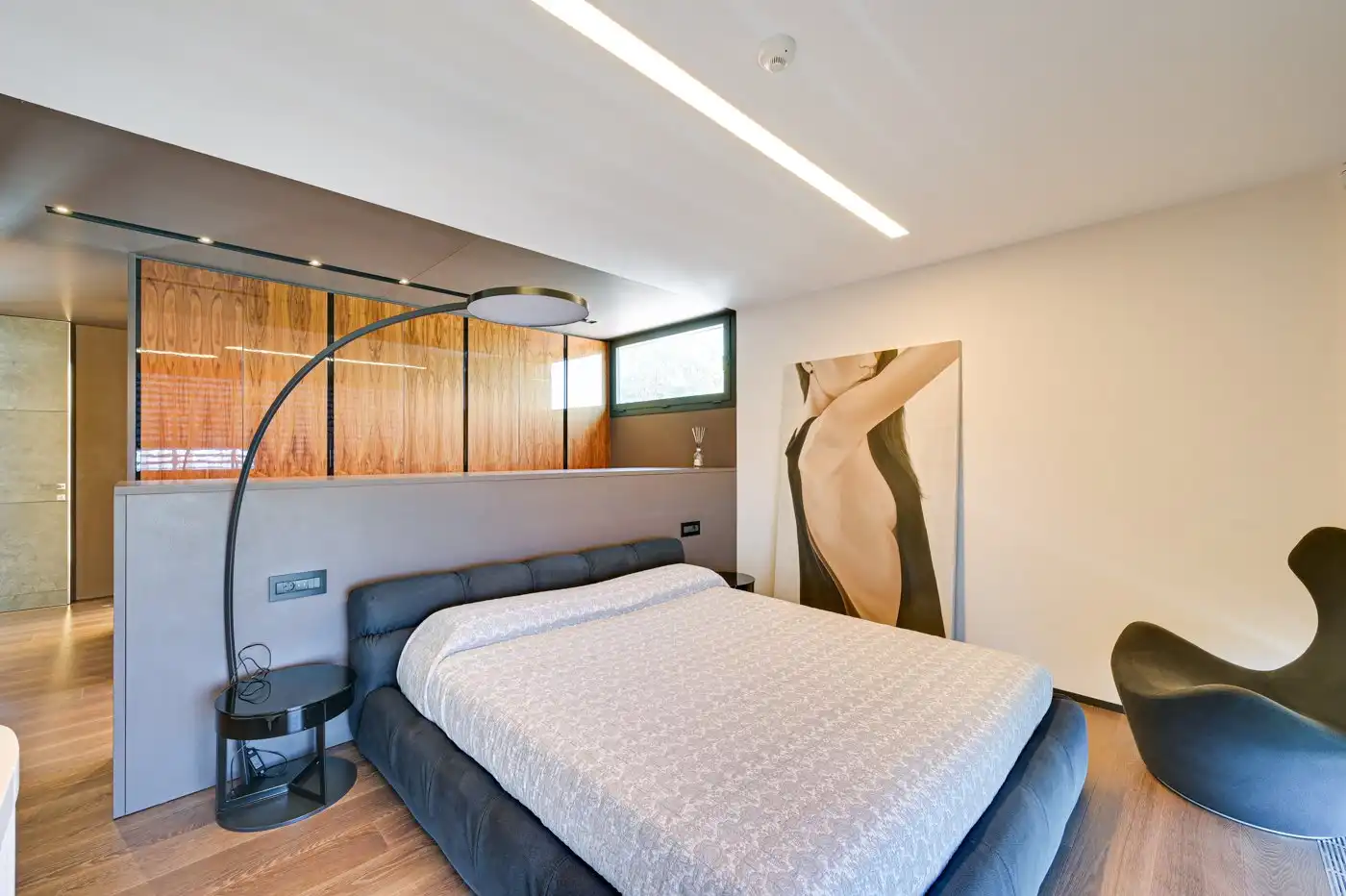 Schlafzimmer von Haus oder Chalet zum Verkauf in Lloret de Mar mit Klimaanlage, Heizung und Privatgarten