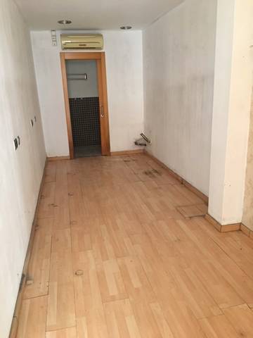 Local comercial en Alquiler en Carrer de Pàdua en Centre Vila