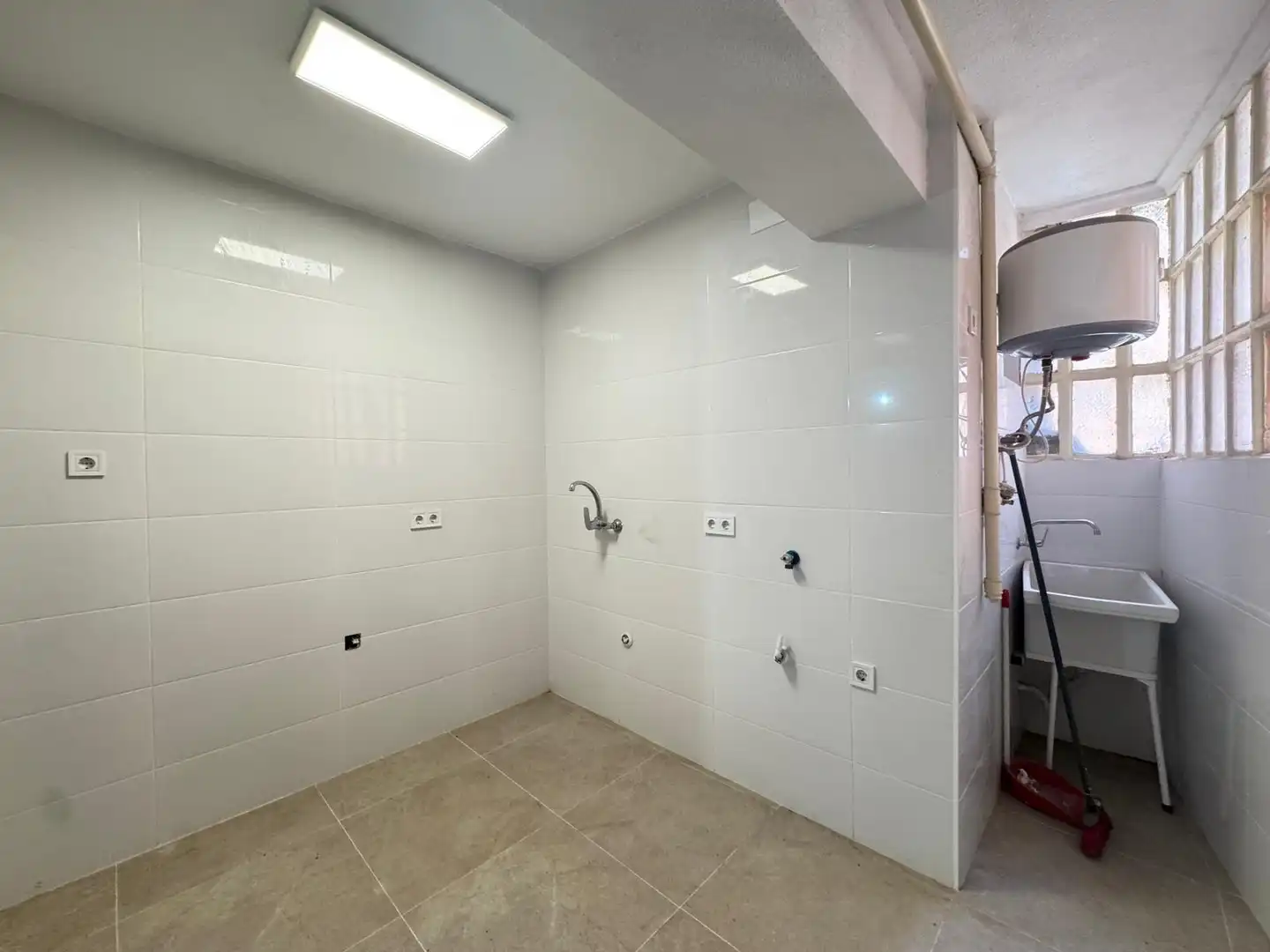 Badezimmer von Erdgeschoss zum Verkauf in Alicante / Alacant