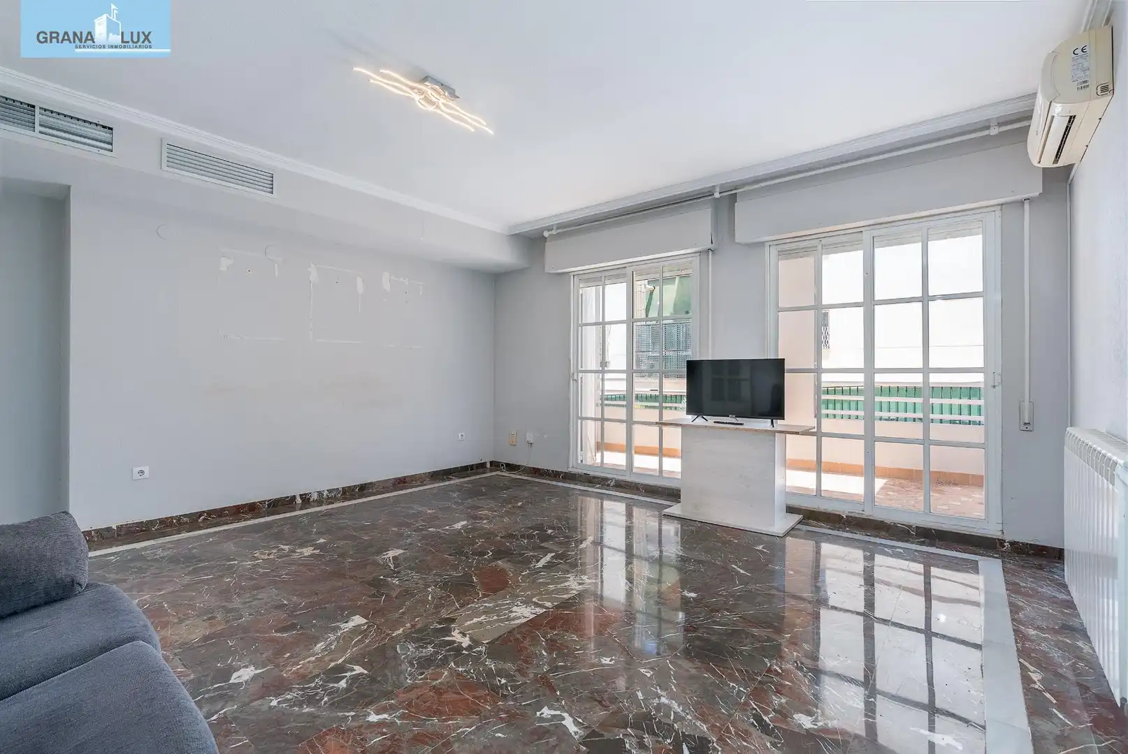Piso con ascensor en venta en Calle del Cerro de los Machos, imagen 9