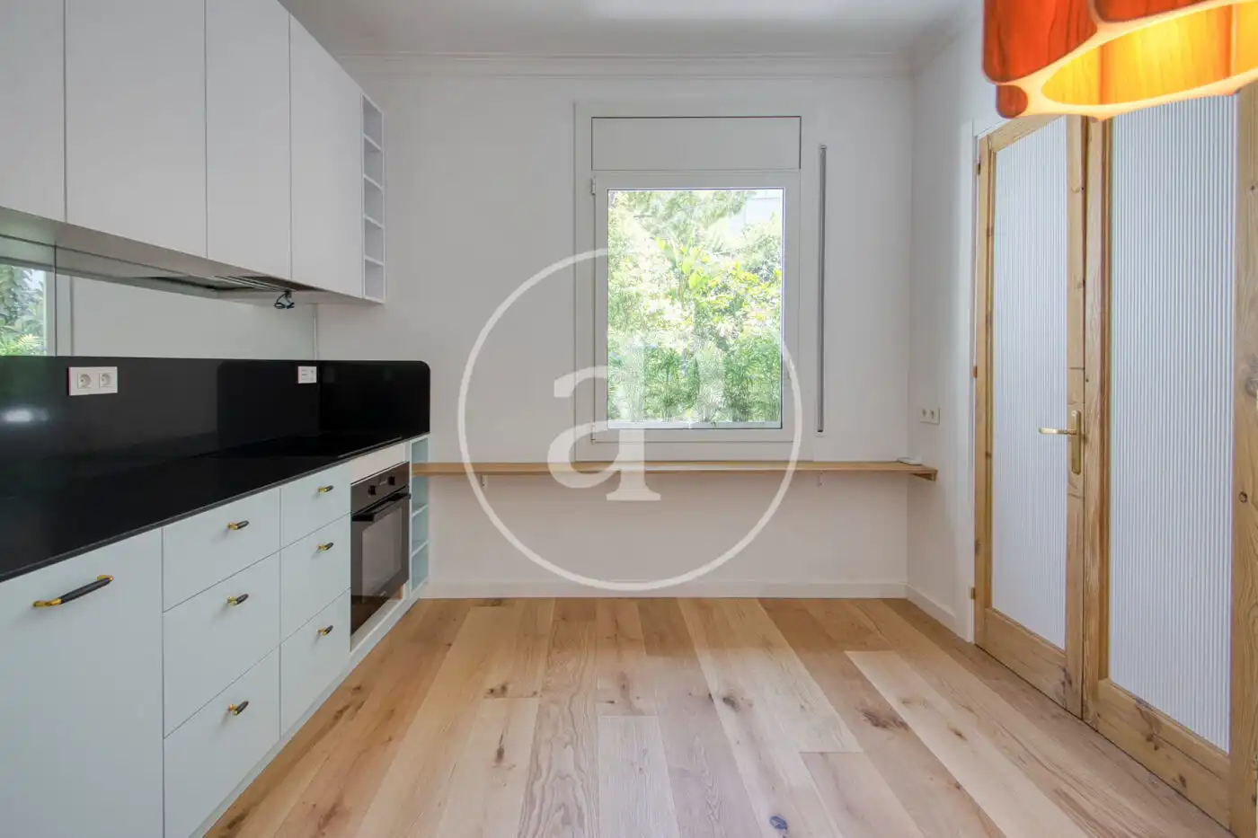 Cocina de Piso en venta en  Barcelona Capital con Aire acondicionado, Calefacción y Balcón
