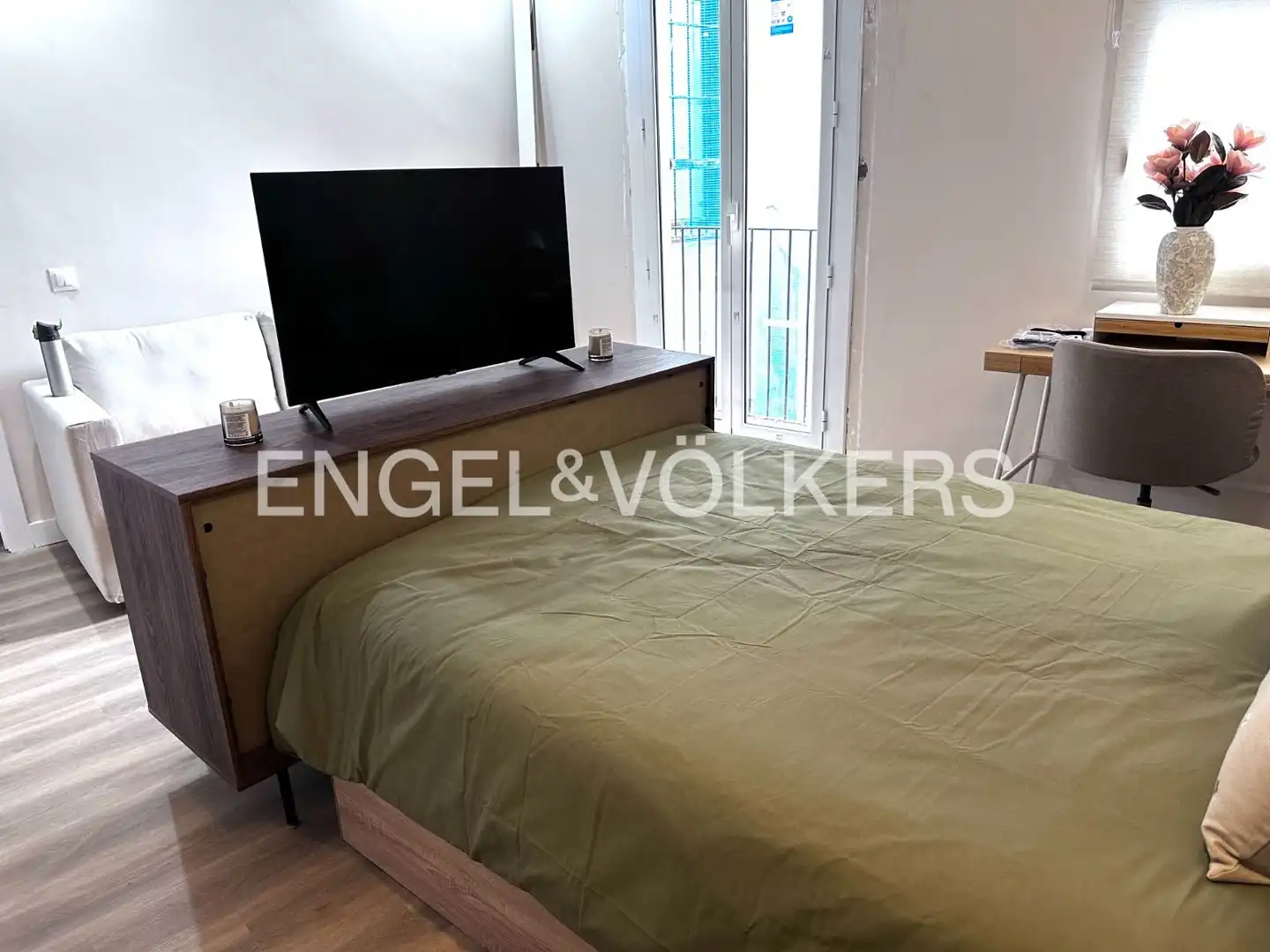 Bedroom of Flat for rent in Ciutat Vella