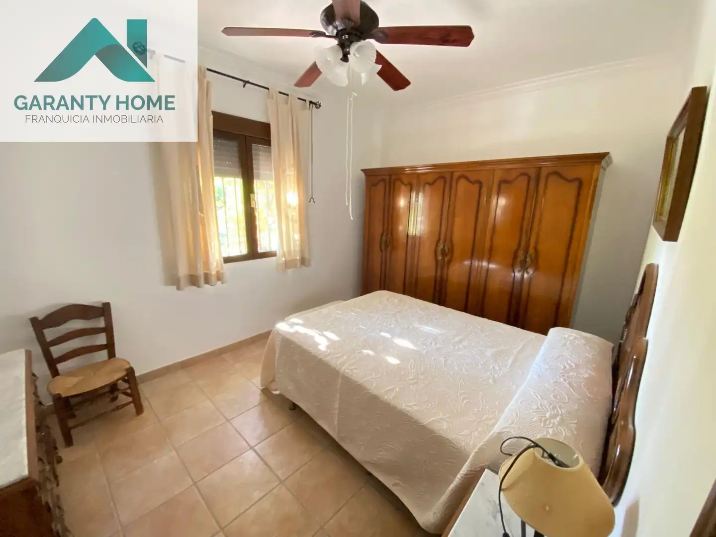 Habitación de Casa o chalet en venta en Fuensanta de Martos con Jardín privado, Trastero y Piscina