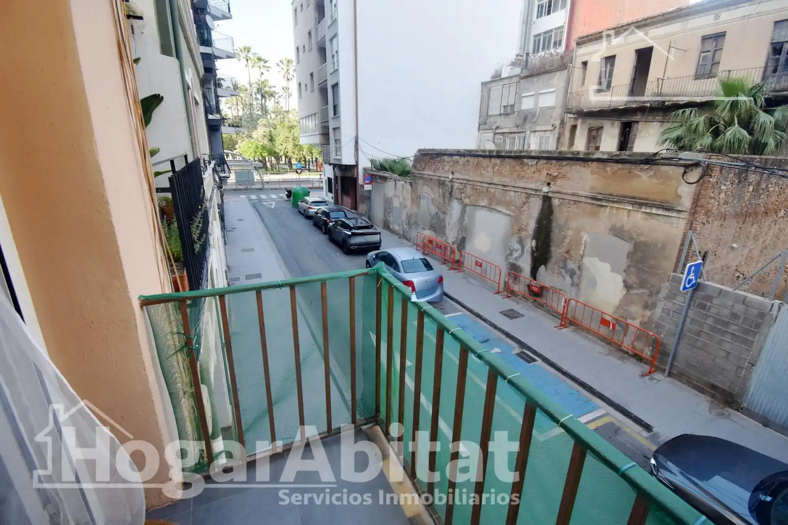 Vista exterior de Piso en venta en Castellón de la Plana / Castelló de la Plana con Calefacción, Terraza y Amueblado