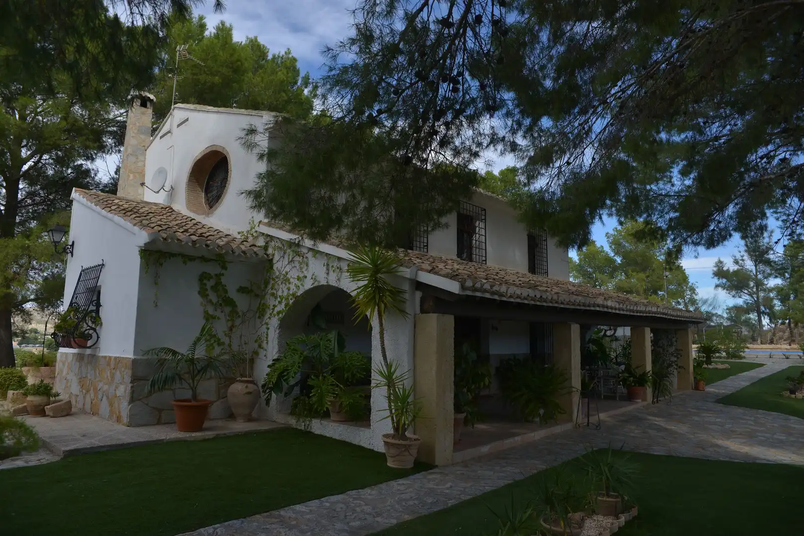 Vista exterior de Casa o xalet en venda en Mula amb Calefacció, Jardí privat i Terrassa