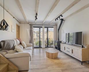 Sala d'estar de Dúplex en venda en Bellver de Cerdanya amb Balcó