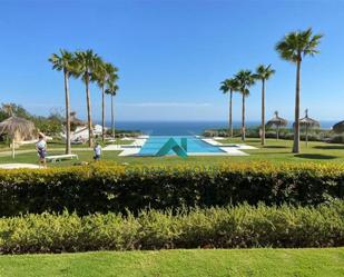 Vista exterior de Casa o xalet en venda en Benalmádena amb Aire condicionat, Calefacció i Jardí privat