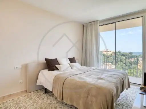Casa amb piscina en venda a Carrer Roca del Sol, imagen 18