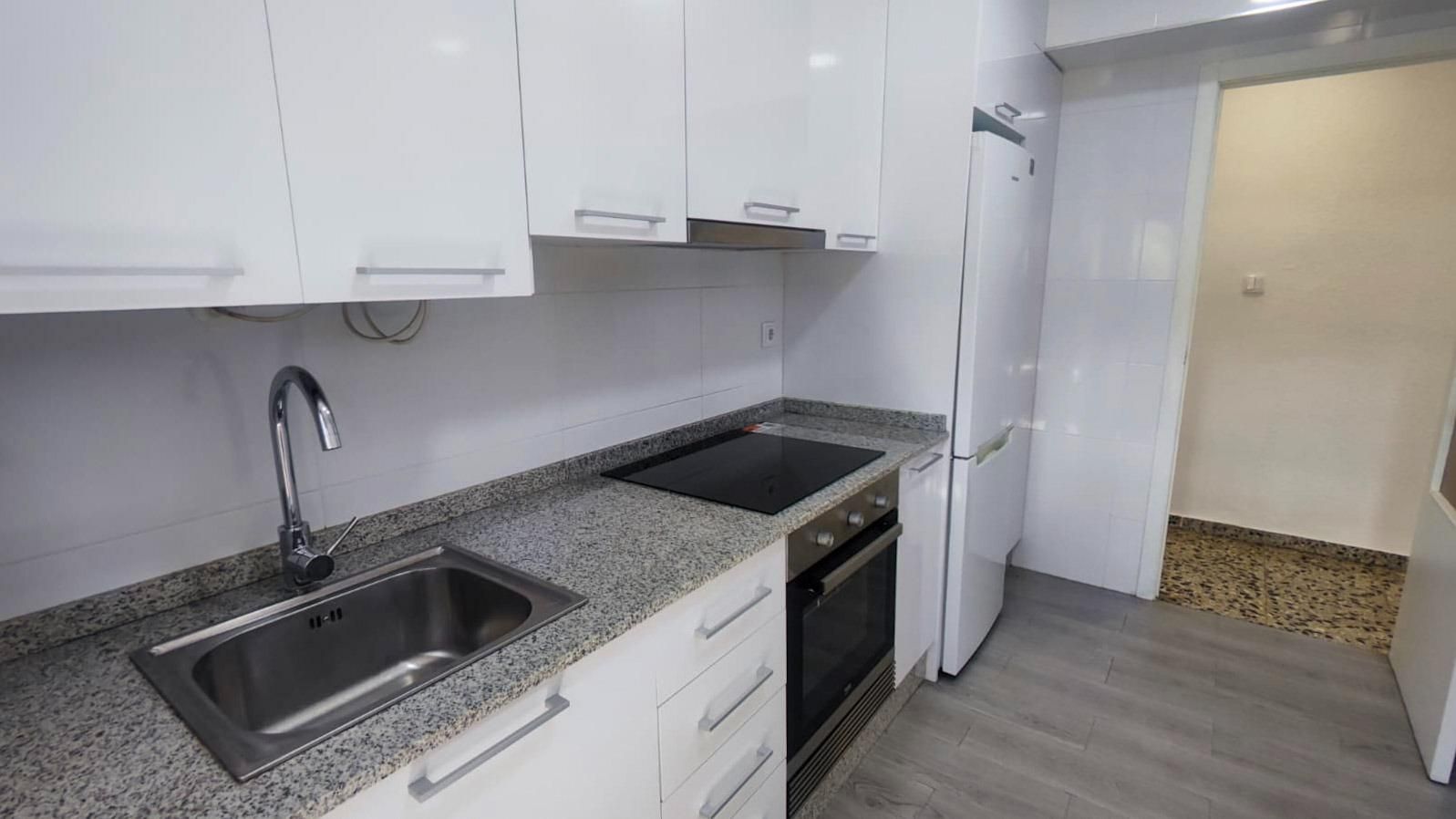 Kitchen of Flat to rent in  Valencia Capital  with Balcony