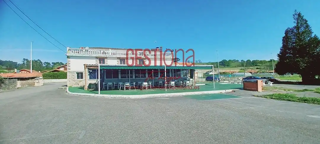 Local en venda en Entrambasaguas amb Moblat