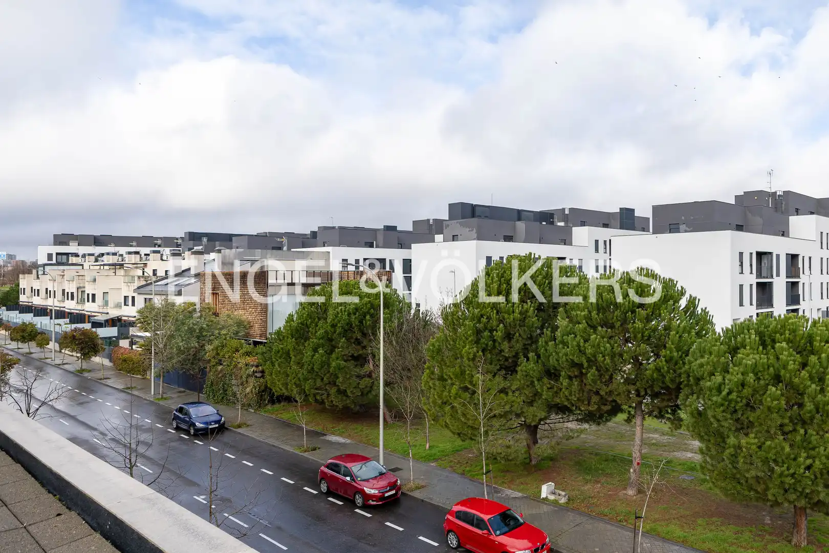 Vista exterior de Casa o chalet en venta en Madrid con Aire acondicionado, Calefacción y Jardín privado
