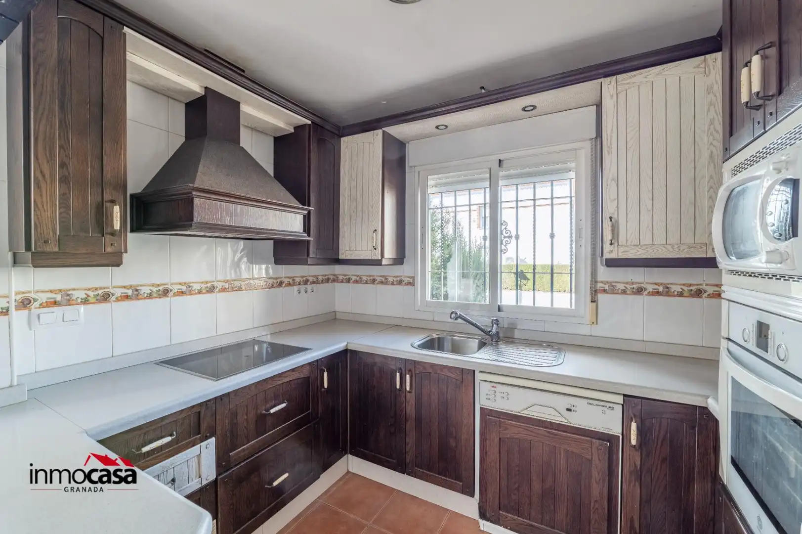 Cocina de Casa adosada en venta en Ogíjares con Calefacción, Amueblado y Balcón