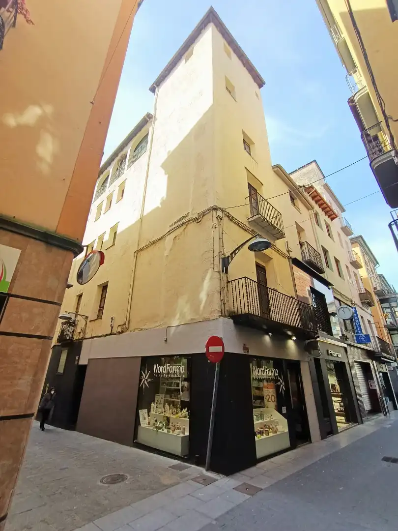 Vista exterior de Casa o chalet en venta en Olot con Trastero y Balcón